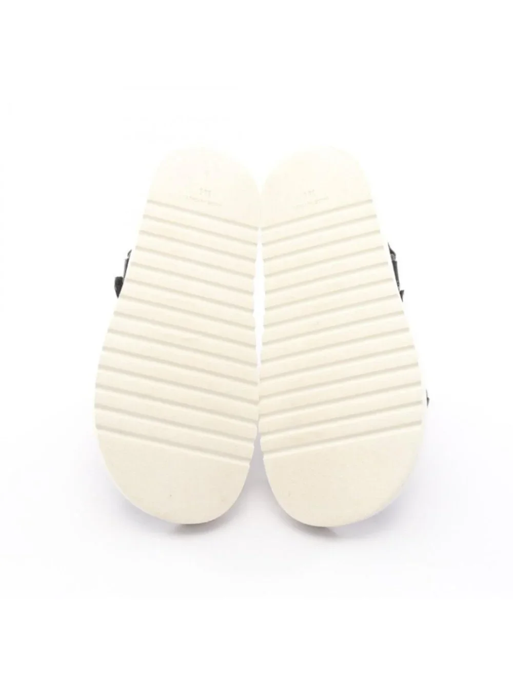 Chanel Sandals CC Logo Patent Leather